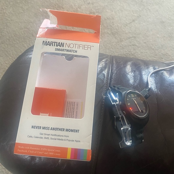 Martian notifier smart watch - Picture 3 of 3